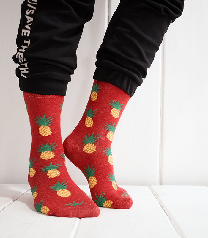 Ananas Desenli Kırmızı Çorap