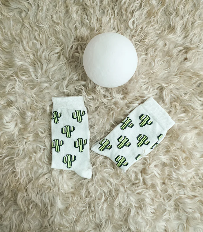 Kaktüs Desenli Beyaz Çorap