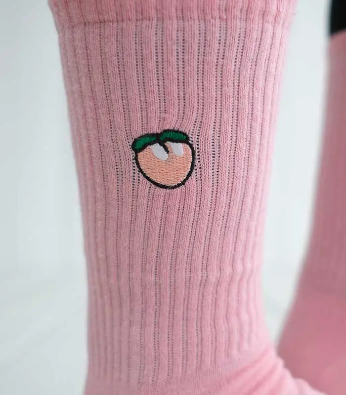 Şeftali Desenli Nakış İşlemeli Pembe Çorap 1